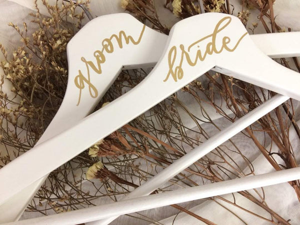 Personalized Calligraphy on Hanger